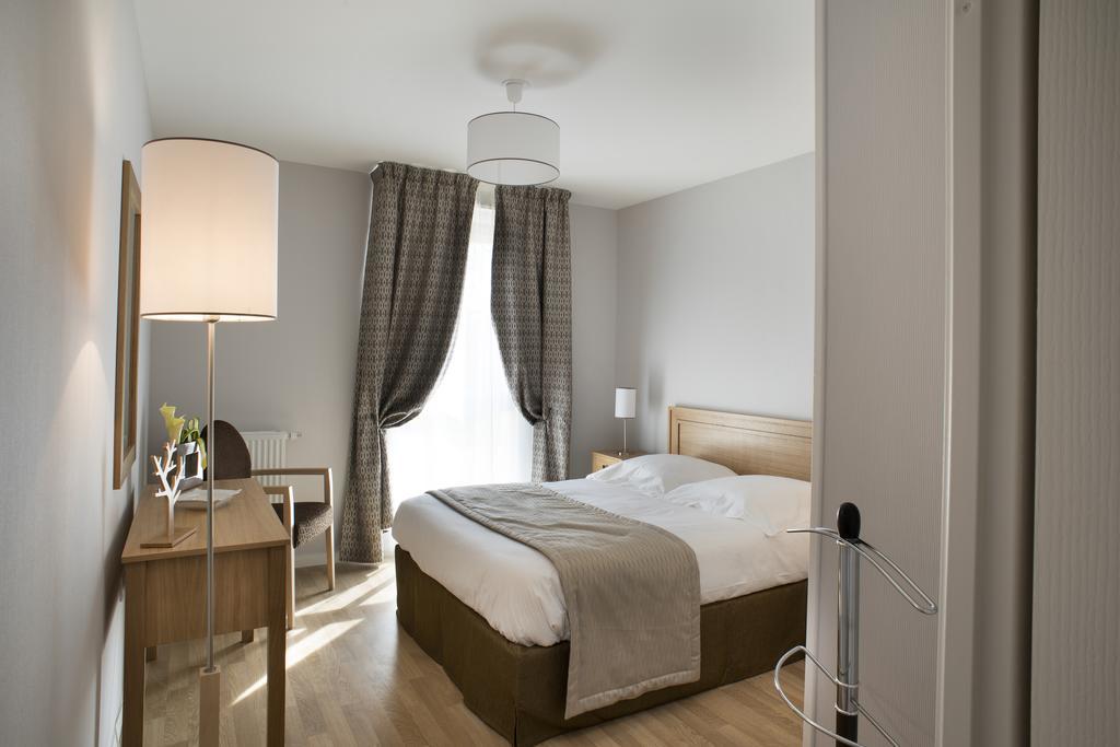 Domitys La Clef Des Champs Aparthotel Poitiers Rom bilde