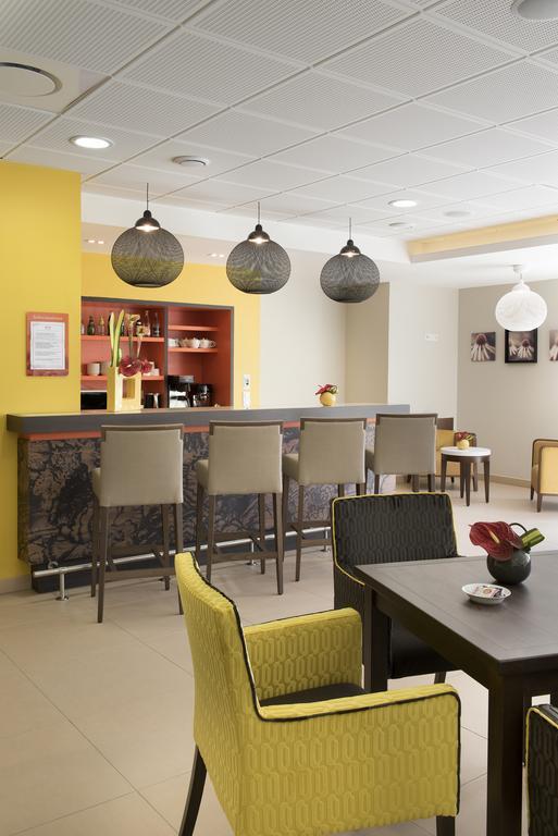 Domitys La Clef Des Champs Aparthotel Poitiers Rom bilde